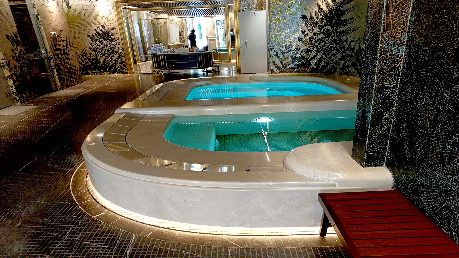 Hotel's Jacuzzi and Cold Plunge